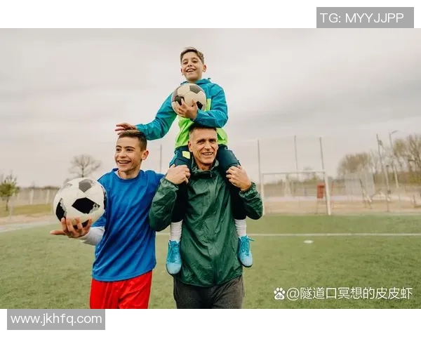 足球巨星心声：从绿茵场到人生哲学的深刻思考与分享