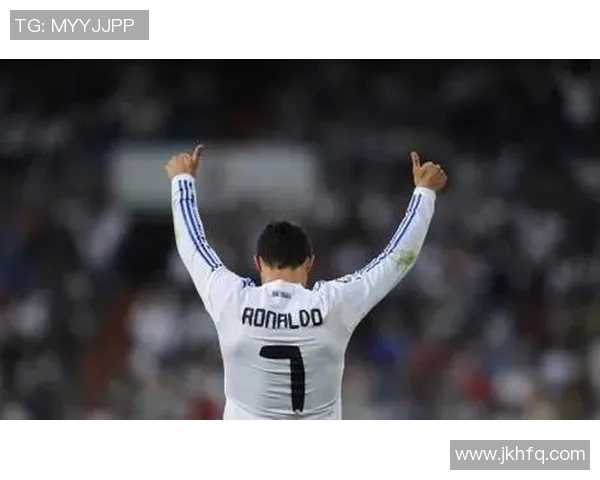 足球巨星C罗:从打火机到世界巅峰的传奇之路 足球巨星C罗:从打火机到世界巅峰的传奇之路